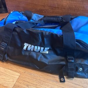 Large, tough Thule duffel bag